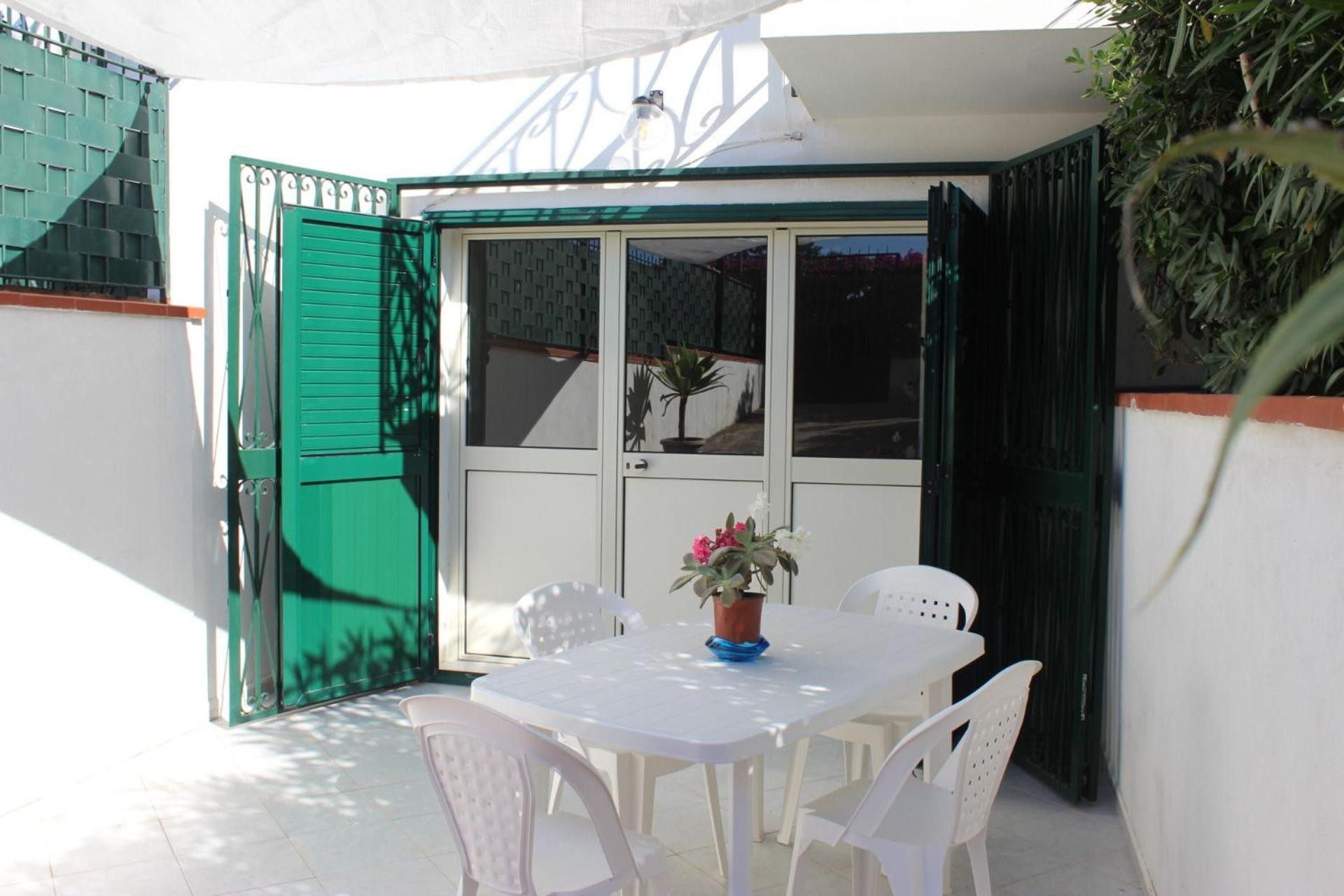 Iccara Casa Vacanze Carini Esterno foto
